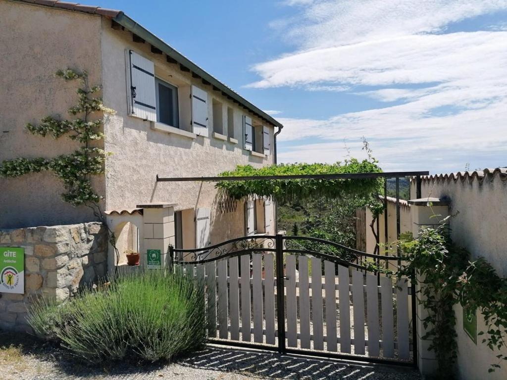 Villa La Cayrade Uzer  Esterno foto